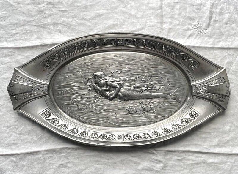 画像1: アールヌーヴォー フランス アンティーク 人魚母子 レリーフ 装飾 シルバープレート トレイ (1)